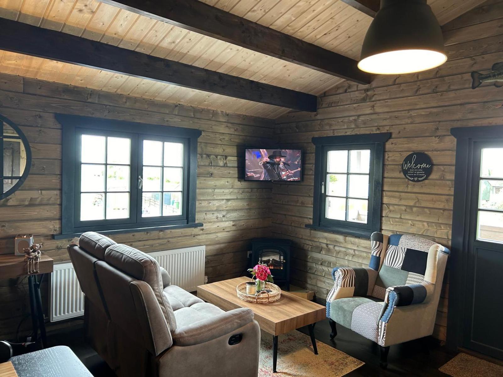 Little Rock Retreat Log Cabin With Hot Tub Castletown Gheoghegan Luaran gambar