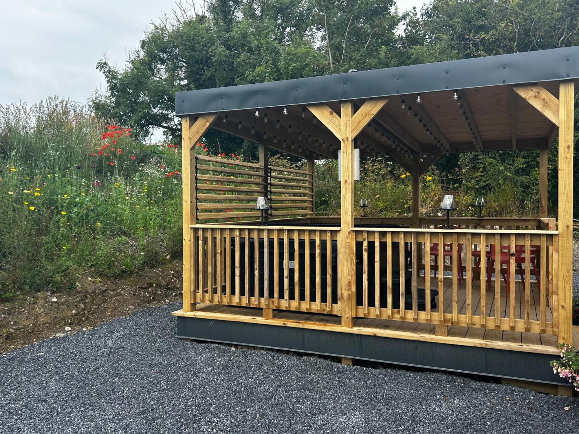 Little Rock Retreat Log Cabin With Hot Tub Castletown Gheoghegan Luaran gambar